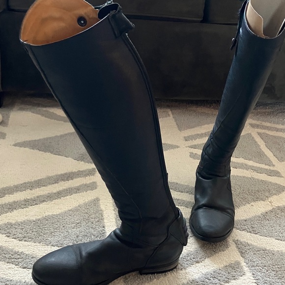 Black Riding Boots - Picture 2 of 3